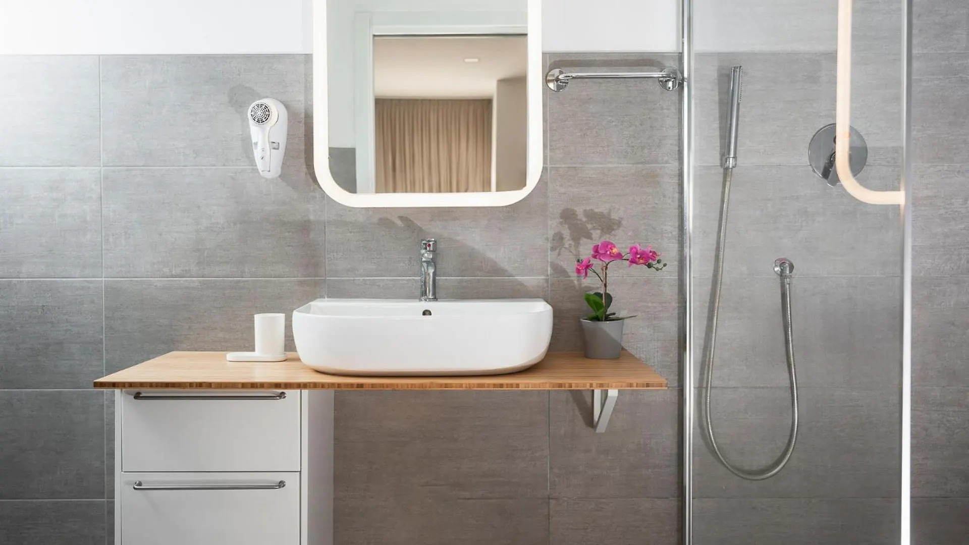 Rivabella Suite Apartments Rímini