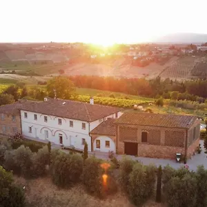 https://agriturismo-villa-adimari.it-tuscanyhotel.com